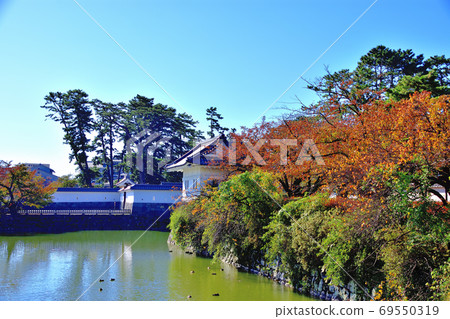 Odawara Castle in Autumn Odawara Castle in Autumn 69550319