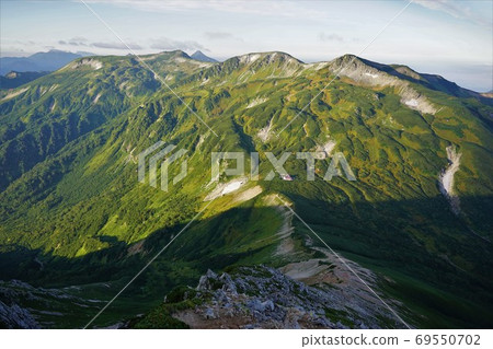 和u山的倫卡·三um山和六樂山 和u山的倫卡·三um山和六樂山 69550702