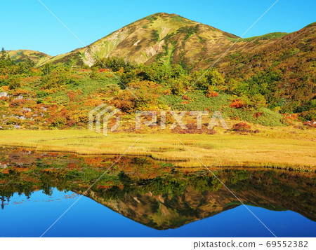 Hatsuyama of autumn leaves Hatsuyama of autumn leaves 69552382