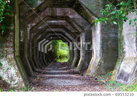 A tourist destination for the valuable industrial remains of this octagonal tunnel built to avoid falling rocks on the Hakkaku Tunnel 69553210