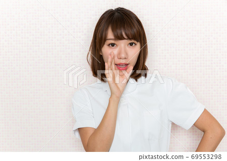 護士低語。 護士低語。 69553298
