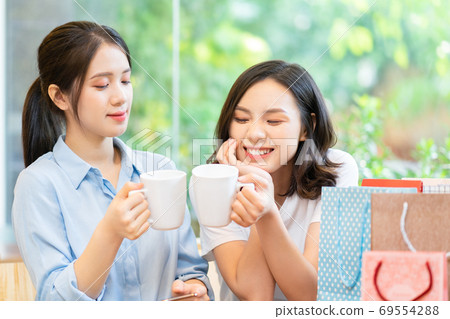 two woman, lifestyle 69554288