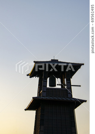 鐘聲響起日落 鐘聲響起日落 69561495