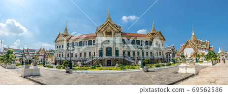 Chakri Maha Prasart Throne Hall, one of the most important and beautiful hall in The Grand Palace in Bangkok, Thailand Chakri Maha Prasart Throne Hall, one of the most important and beautiful hall in The Grand Palace in Bangkok, Thailand 69562586