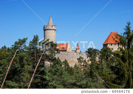 View of Kokorin Castle (5) 69564178