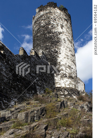 Panoramic view of tower and wall of Bezdez castle Panoramic view of tower and wall of Bezdez castle 69564182