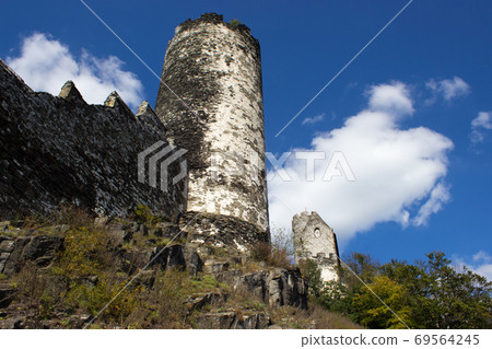 View of Bezdez castle with two towers 69564245