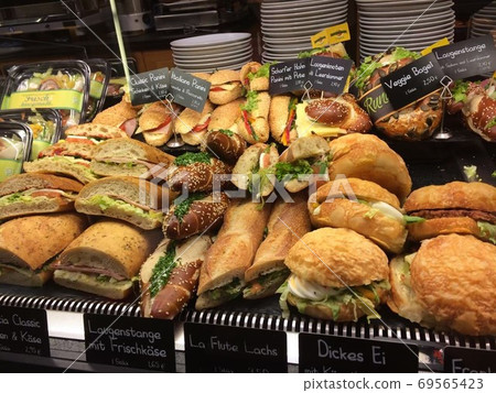 French bakery French bakery 69565423