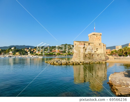 italian castles on sea italian flag - castle of Rapallo , Liguri 69566236