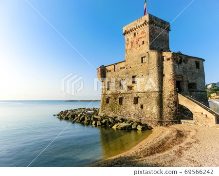 italian castles on sea italian flag - castle of Rapallo , Liguri italian castles on sea italian flag - castle of Rapallo , Liguri 69566242