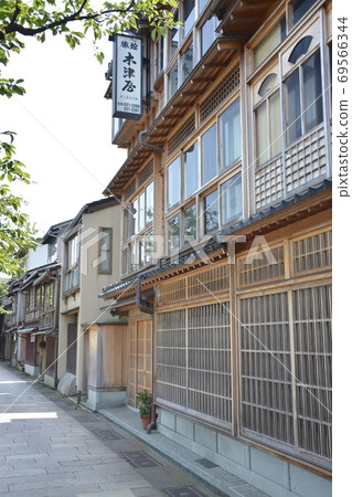 [Kanazawa City, Ishikawa Prefecture] Townscape of Kazuemachi 69566344