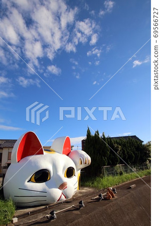 Tokoname City Watching Cat (Maneki Neko) Tokoname Huge Maneki Neko in Tokoname 69566727