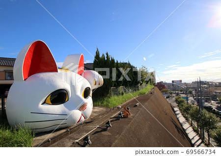 Tokoname City Watching Cat (Maneki Neko) Tokoname Huge Maneki Neko in Tokoname 69566734