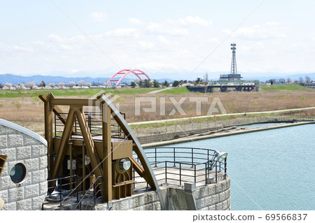 Ohkozu Diversion Movable Weir (Niigata Prefecture) Ohkozu Diversion Movable Weir (Niigata Prefecture) 69566837