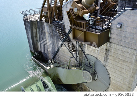 Ohkozu Diversion Movable Weir (Niigata Prefecture) 69566838