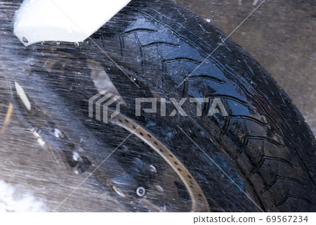 Motorcycle washing videos 69567234