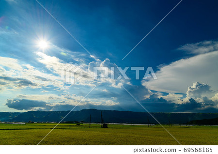 The most beautiful panoramic view of Aso Daikanbo Disk cloud (hanging cloud) (Kasaun) Japan, Aso City, Kumamoto Prefecture 2020 The most beautiful panoramic view of Aso Daikanbo Disk cloud (hanging cloud) (Kasaun) Japan, Aso City, Kumamoto Prefecture 2020 69568185
