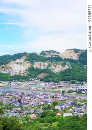 香川縣高松市矢島,從矢島Skyway看到的屋久里的街道 香川縣高松市矢島,從矢島Skyway看到的屋久里的街道 69569723