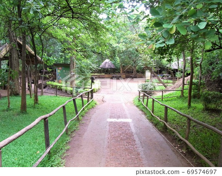 Lilongwe Wildlife Center (Malawi) Lilongwe Wildlife Center (Malawi) 69574697