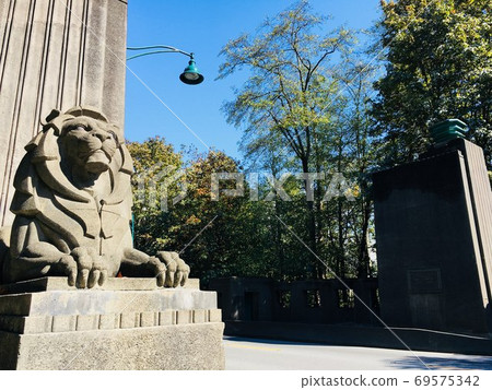 Lion Gate (Vancouver) 69575342