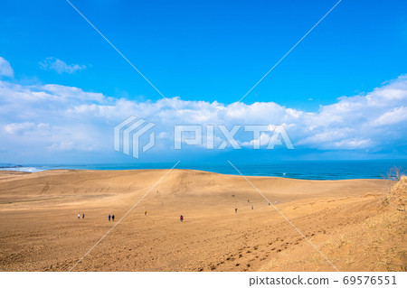 Tottori sand dunes Tottori sand dunes 69576551