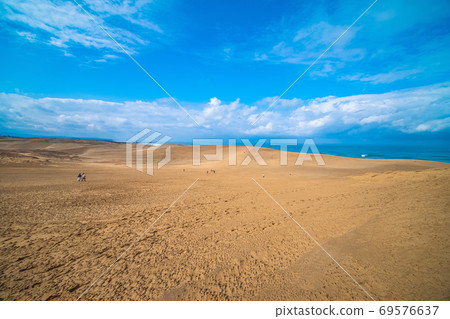 Tottori sand dunes Tottori sand dunes 69576637