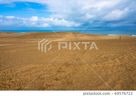 Tottori sand dunes Tottori sand dunes 69576722