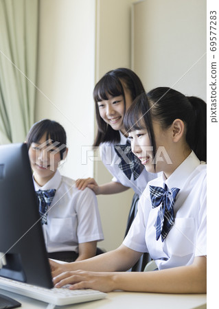 學校女生學習 學校女生學習 69577283