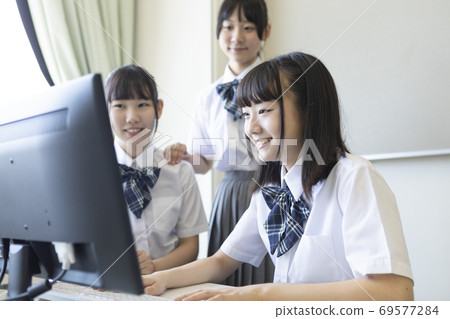 學校女生學習 學校女生學習 69577284