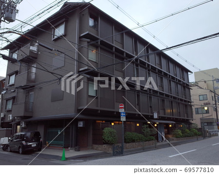 ion園新門莊 69577810