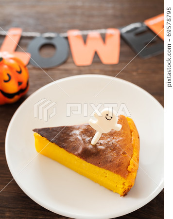 Pumpkin cheesecake 69578798
