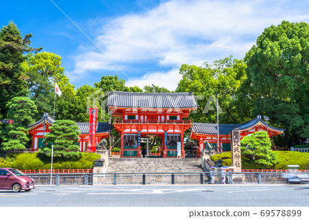 《Kyoto Prefecture》 Yasaka Shrine / Entrance 《Kyoto Prefecture》 Yasaka Shrine / Entrance 69578899