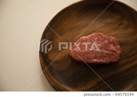 相思板生牛肉牛排 相思板生牛肉牛排 69579194