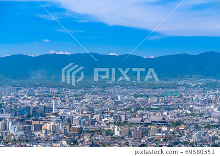 《Kyoto Prefecture》 Kyoto Tower and cityscape 《Kyoto Prefecture》 Kyoto Tower and cityscape 69580351