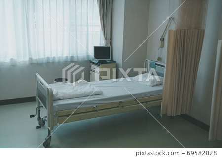 hospital, hospitals, bed 69582028