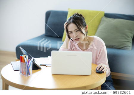 女遠程學習在線課程 女遠程學習在線課程 69582601