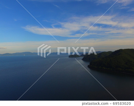 稻城四郎湖與無人機的黃昏鳥瞰圖(福島縣會津若松市港區赤治大廈) 稻城四郎湖與無人機的黃昏鳥瞰圖(福島縣會津若松市港區赤治大廈) 69583020