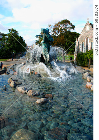 The Gefion fountain is the largest fountain in Copenhagen The Gefion fountain is the largest fountain in Copenhagen 69583674