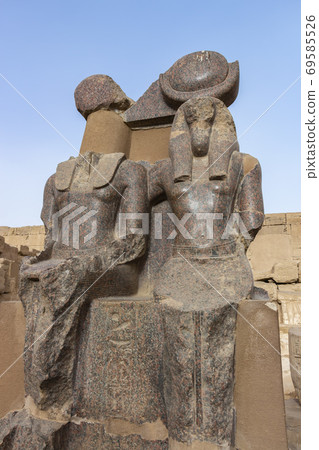 Statues of goddess Ma'at and god Toth in the Mortuary Temple of Ramesses III Statues of goddess Ma'at and god Toth in the Mortuary Temple of Ramesses III 69585526