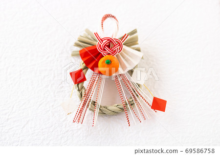 Small new year decorations 69586758