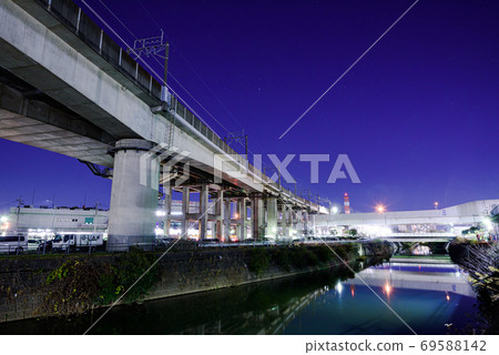 Night view of Toda city Night view of Toda city 69588142