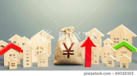 Yen Yuan money bag and a city of house figures and red up arrow. Recovery and growth in property prices, high demand. Increase in rent. Investments. Increase in revenues to municipal budget. Yen Yuan money bag and a city of house figures and red up arrow. Recovery and growth in property prices, high demand. Increase in rent. Investments. Increase in revenues to municipal budget. 69588305