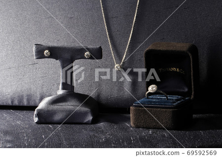 Necklace set 69592569