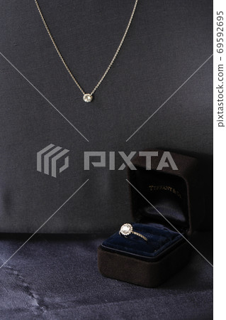 Jewelry set 69592695