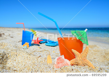 drinks and sea stars drinks and sea stars 69595209