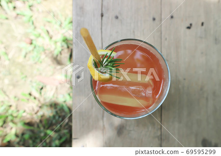 lichee juice, lichee and lemon soda or lemon juice lichee juice, lichee and lemon soda or lemon juice 69595299