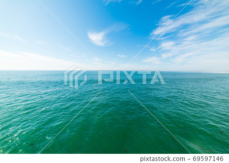 Blue sea in Pacific Beach 69597146