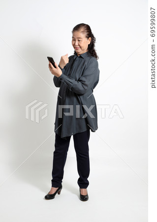 Senior Woman 69599807