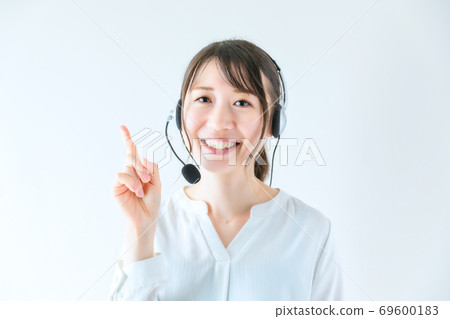 Call center ladies Call center ladies 69600183