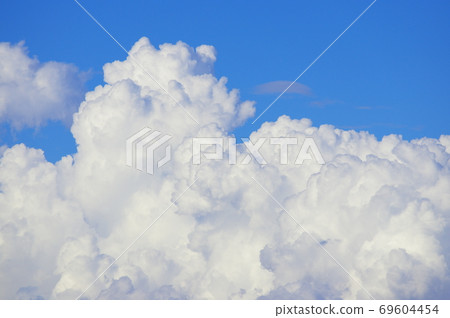 Izumo floating in blue sky Izumo floating in blue sky 69604454